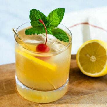Lemon cocktails